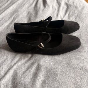 Elegant Black Women's Shoes